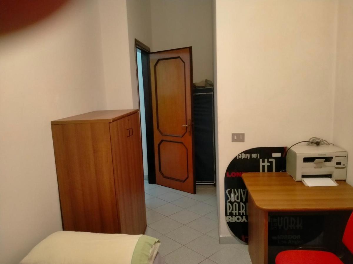 Appartamento Santa Giusta Exterior foto